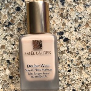 Estée Lauder double wear foundation